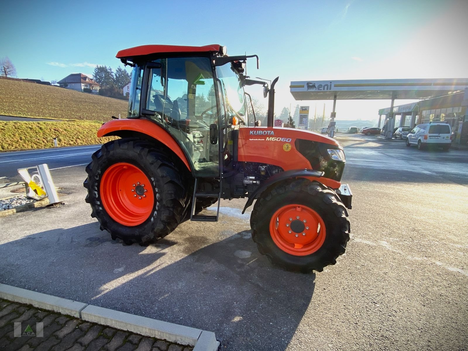 Traktor des Typs Kubota M 6060 DTHQ, Gebrauchtmaschine in Markt Hartmannsdorf (Bild 3)