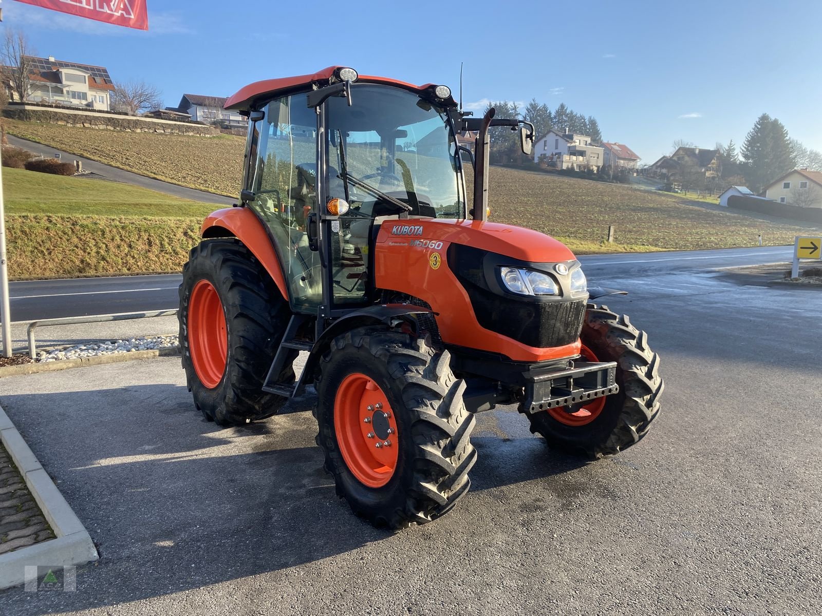 Traktor des Typs Kubota M 6060 DTHQ, Gebrauchtmaschine in Markt Hartmannsdorf (Bild 10)