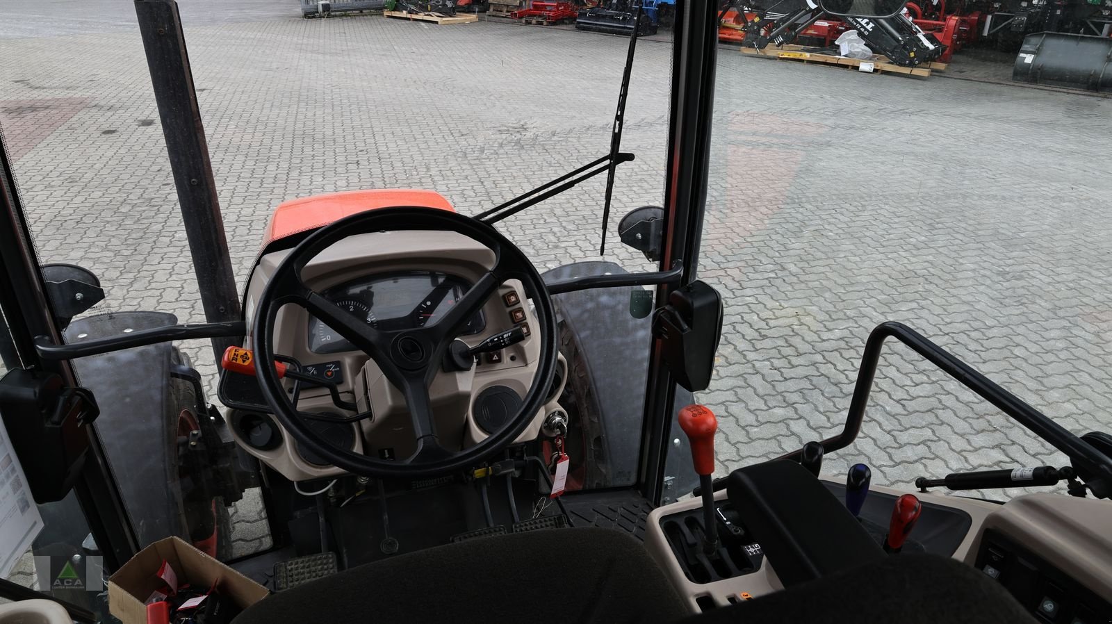 Traktor типа Kubota M 6060 DTHQ, Gebrauchtmaschine в Markt Hartmannsdorf (Фотография 11)