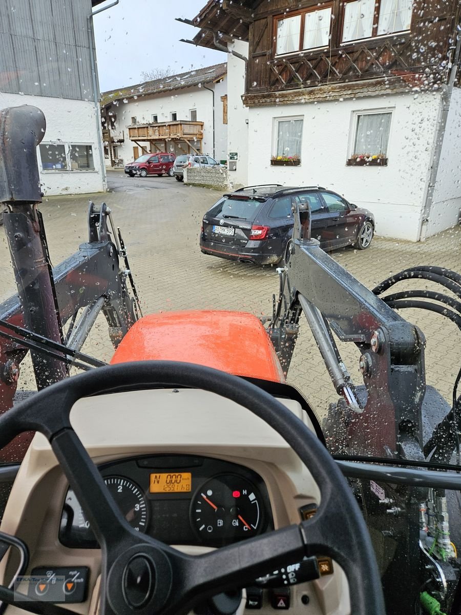 Traktor типа Kubota M 6060, Gebrauchtmaschine в Erlbach (Фотография 11)