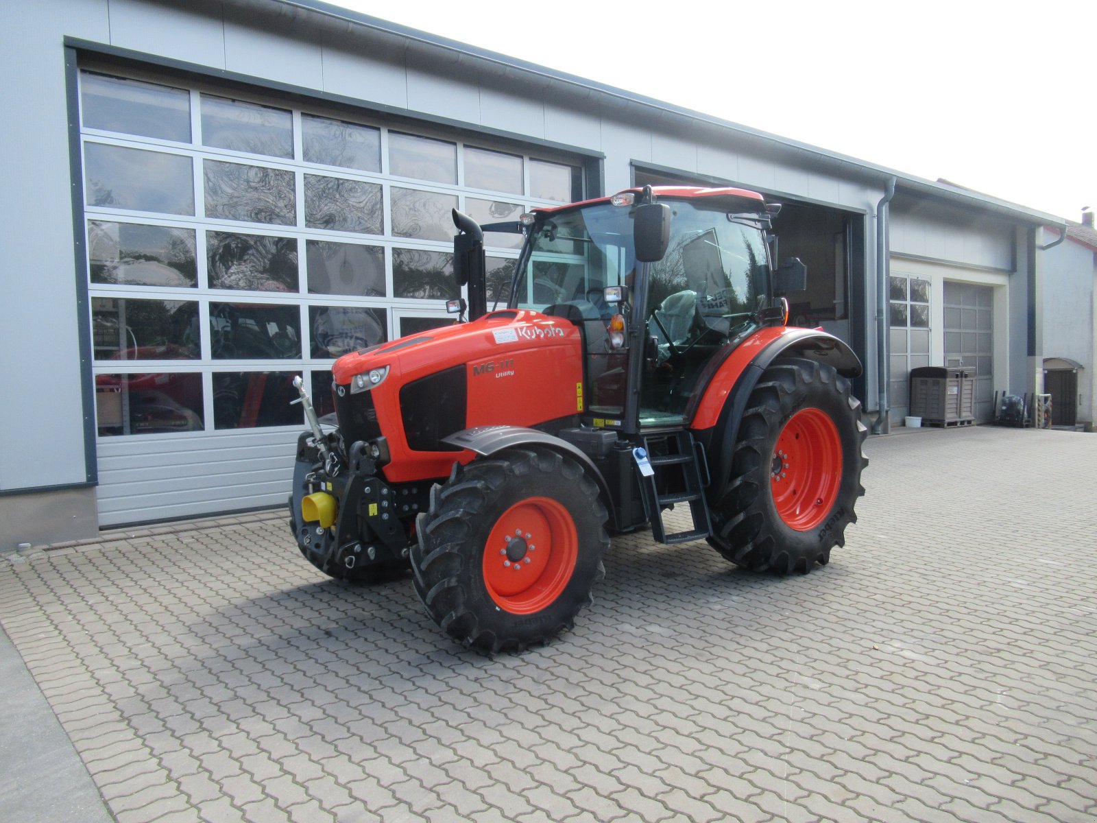 Traktor от тип Kubota M 6111 Utility SUS, Neumaschine в Waischenfeld (Снимка 1)