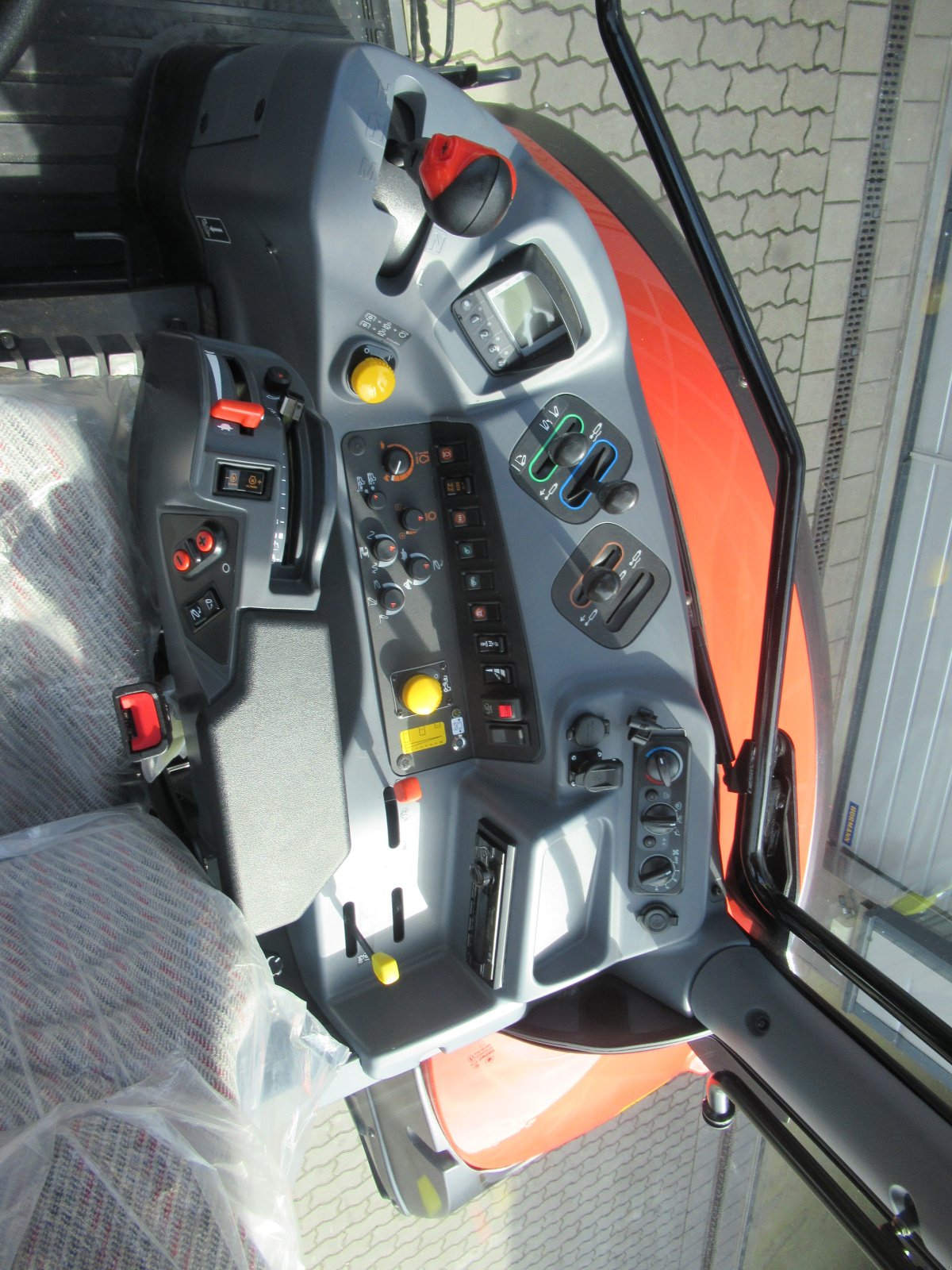 Traktor от тип Kubota M 6111 Utility SUS, Neumaschine в Waischenfeld (Снимка 5)