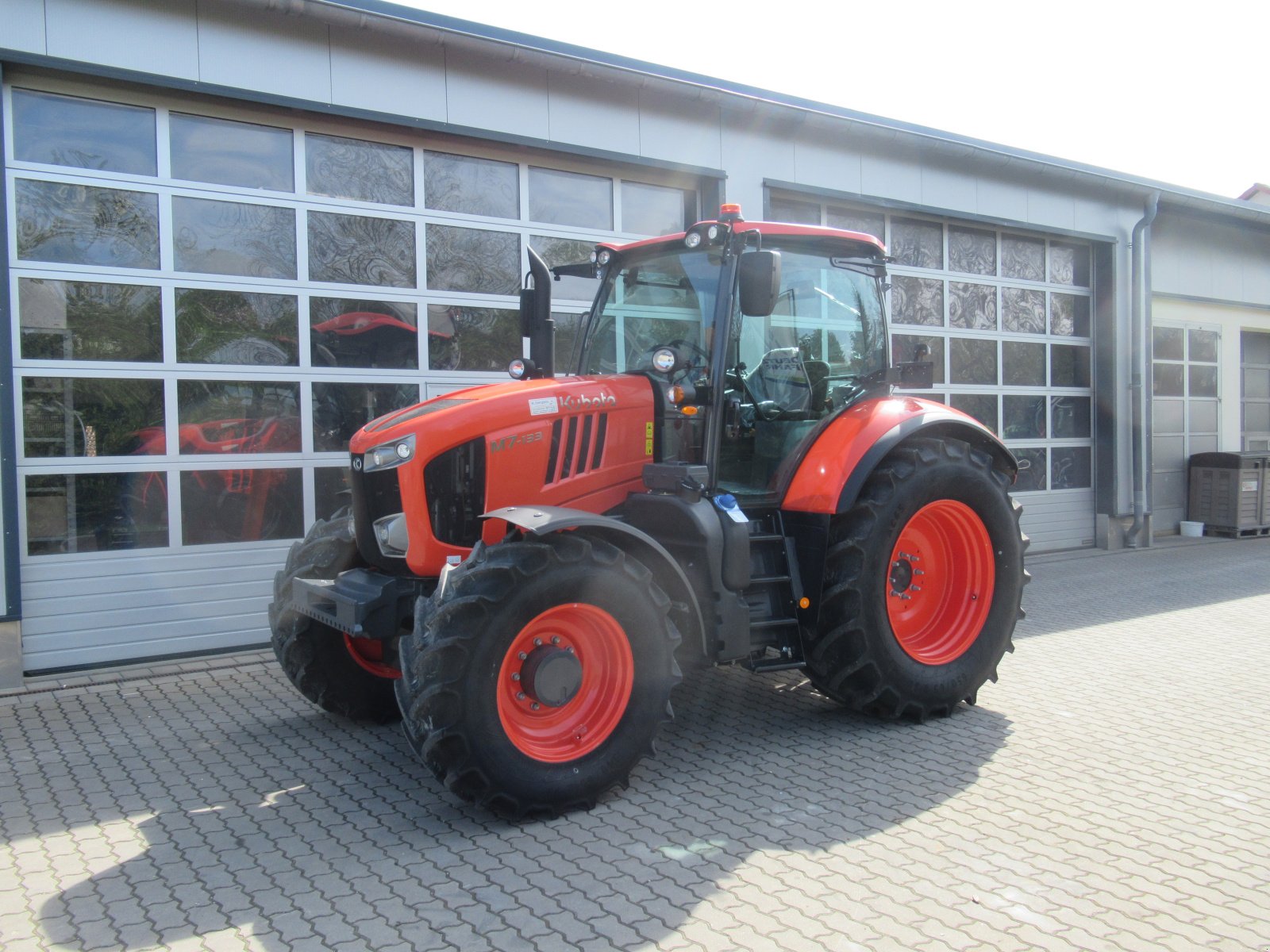 Traktor typu Kubota M 7133 Standart, Neumaschine v Waischenfeld (Obrázek 1)