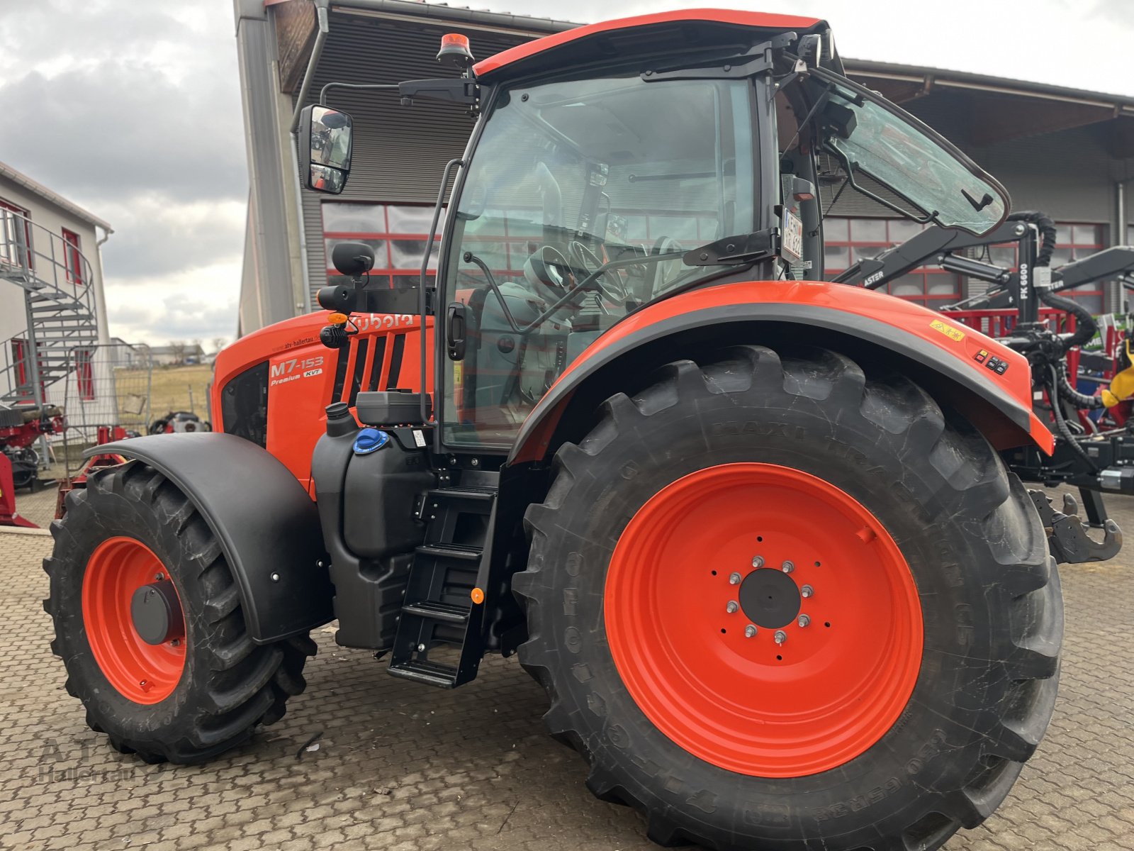 Traktor typu Kubota M 7153 KVT, Gebrauchtmaschine v Schweitenkirchen (Obrázek 2)