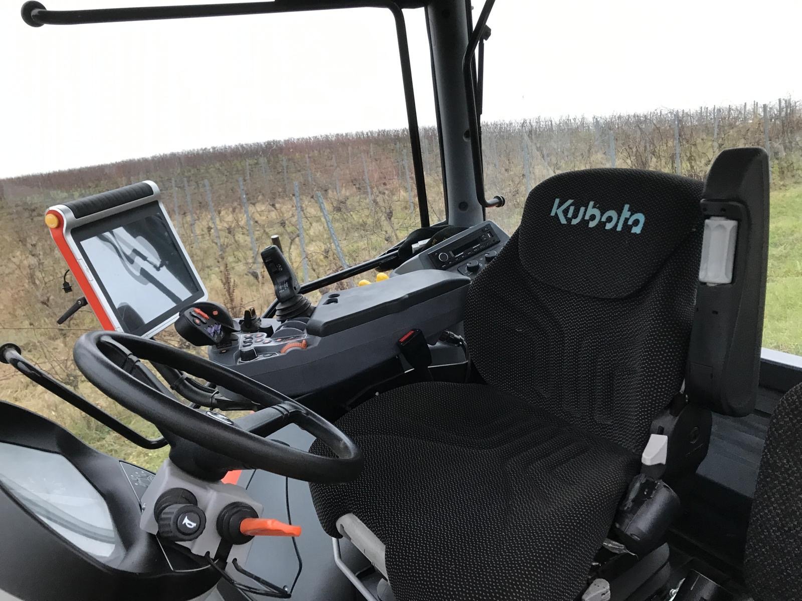 Traktor des Typs Kubota M 7153 Premium KVT, Gebrauchtmaschine in Bretzenheim (Bild 3)