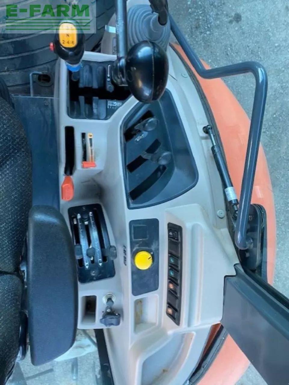 Traktor du type Kubota m 8560, Gebrauchtmaschine en JULIENRUPT (Photo 9)
