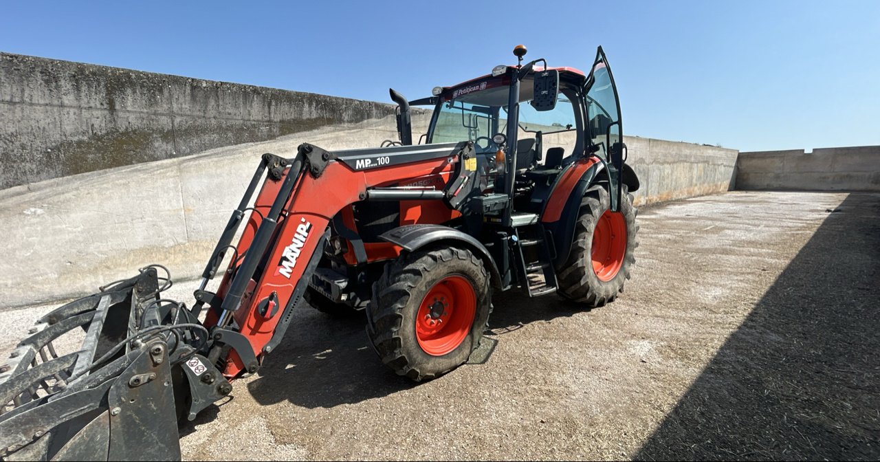 Traktor типа Kubota M105GX -IV, Gebrauchtmaschine в Einvaux (Фотография 4)