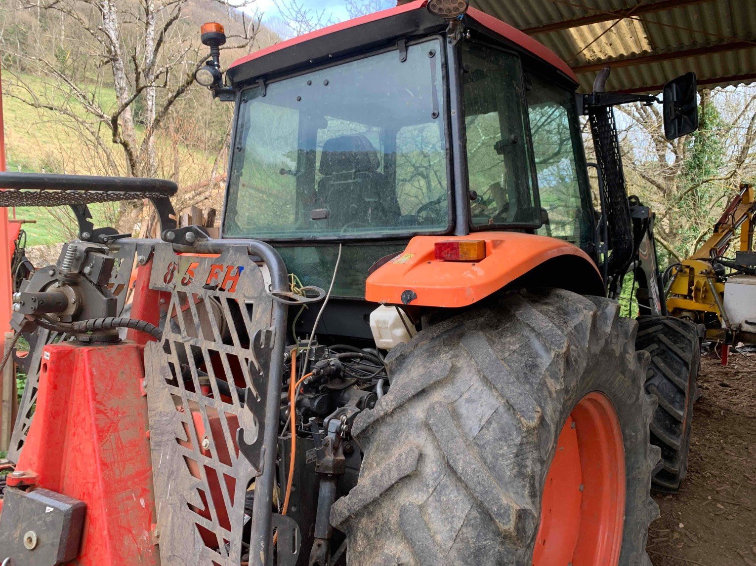 Traktor tip Kubota M108S, Gebrauchtmaschine in ORLEIX (Poză 4)