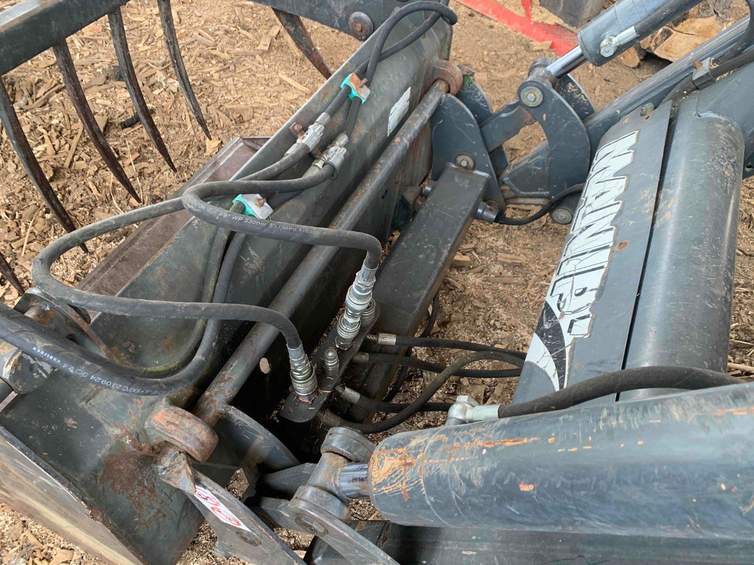 Traktor от тип Kubota M108S, Gebrauchtmaschine в ORLEIX (Снимка 3)