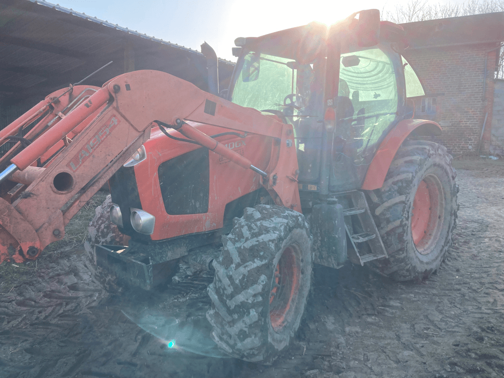 Traktor of the type Kubota M110GX, Gebrauchtmaschine in CINTHEAUX (Picture 1)