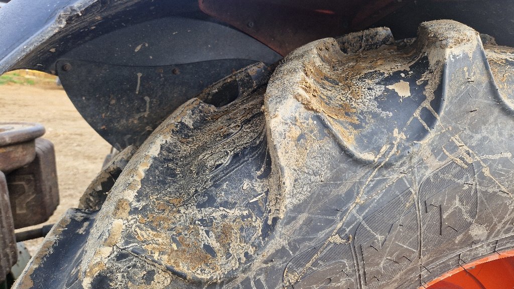 Traktor του τύπου Kubota M115 GXS-III, Gebrauchtmaschine σε BRECEY (Φωτογραφία 11)