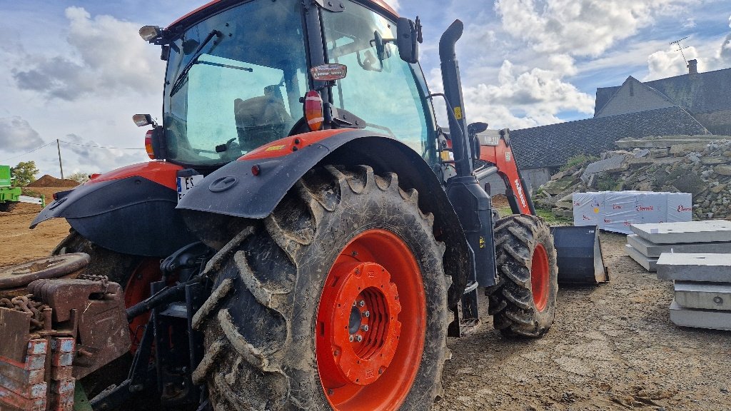 Traktor του τύπου Kubota M115 GXS-III, Gebrauchtmaschine σε BRECEY (Φωτογραφία 4)