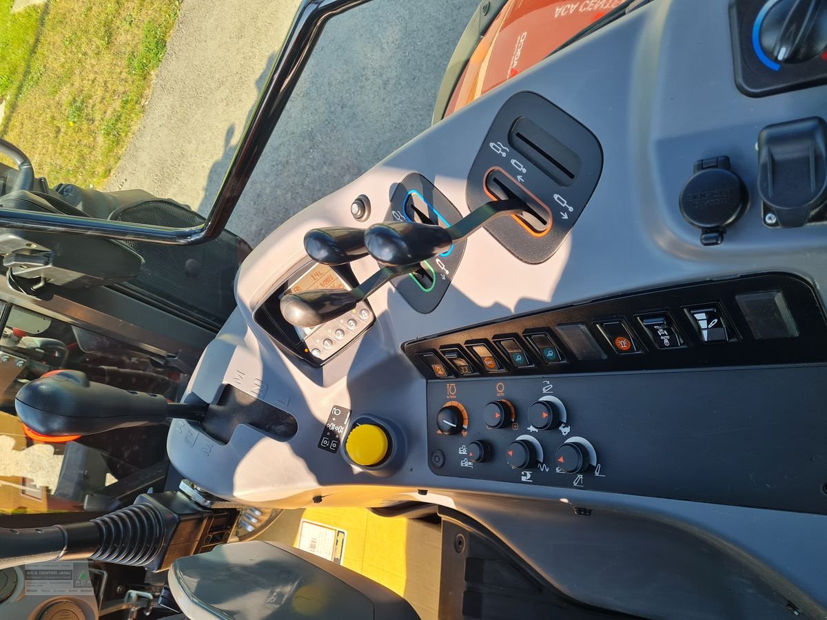 Traktor des Typs Kubota M115GX IV, Gebrauchtmaschine in Gerasdorf (Bild 18)