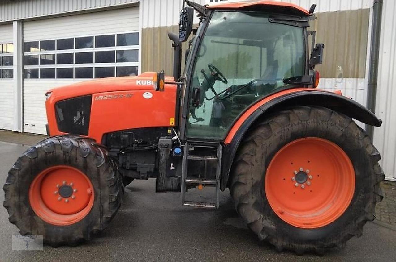 Traktor des Typs Kubota M125GX-IV, Gebrauchtmaschine in Pragsdorf (Bild 2)