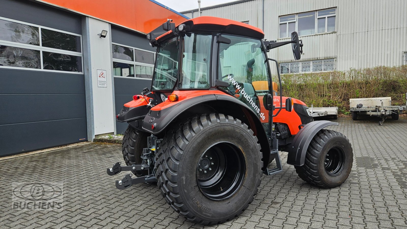 Traktor типа Kubota M4-063 CAB, Gebrauchtmaschine в Olpe (Фотография 11)