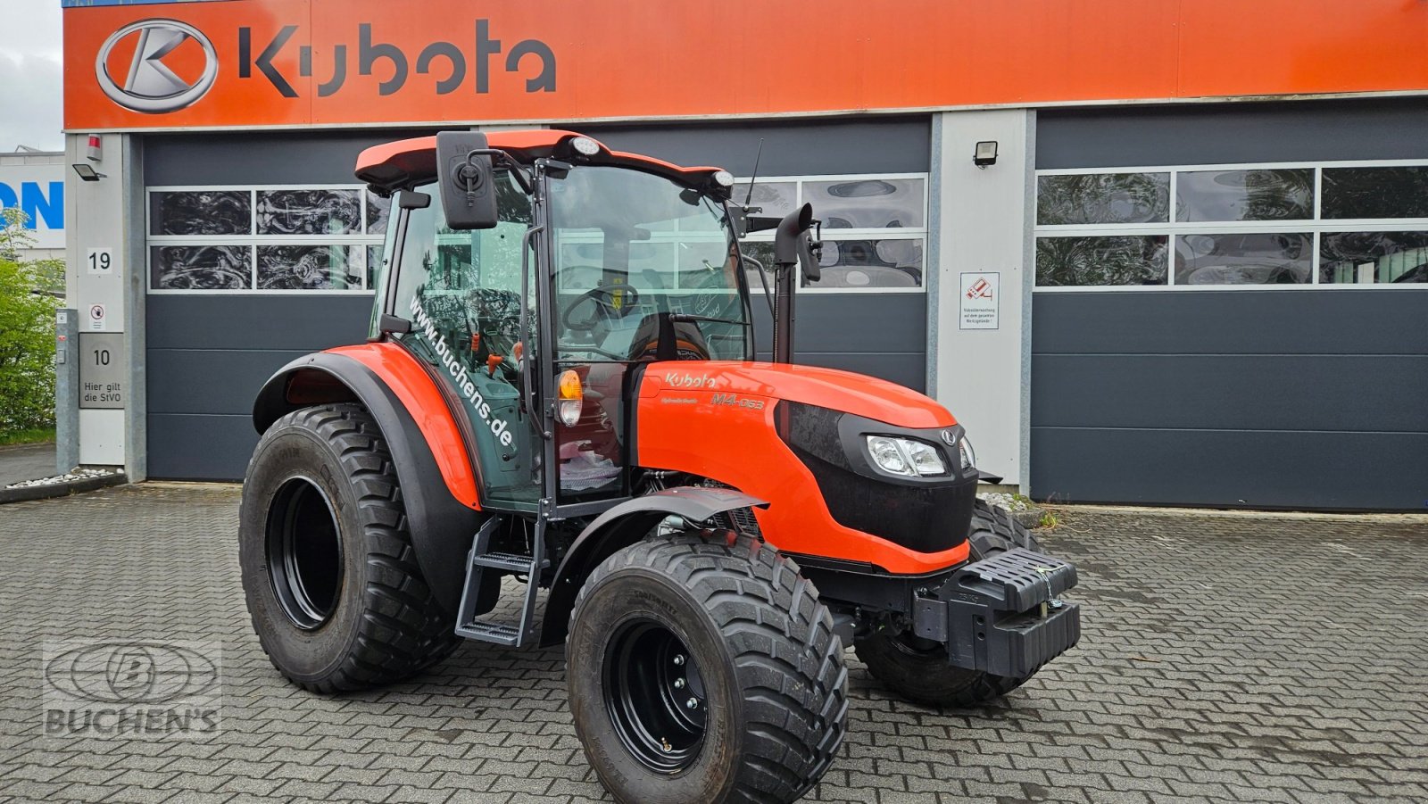Traktor типа Kubota M4-063 CAB, Gebrauchtmaschine в Olpe (Фотография 17)