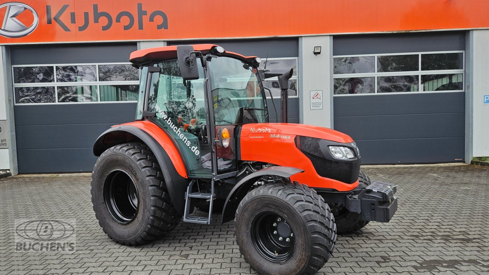 Traktor типа Kubota M4-063 CAB, Gebrauchtmaschine в Olpe (Фотография 18)