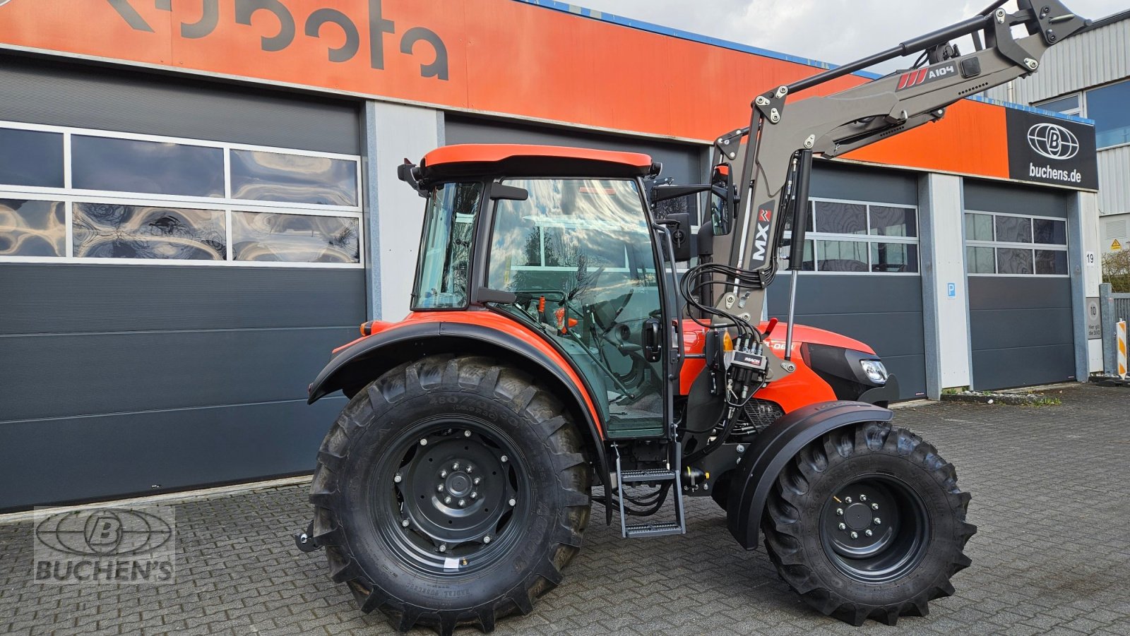 Traktor типа Kubota M4-063 Frontlader, Neumaschine в Olpe (Фотография 7)