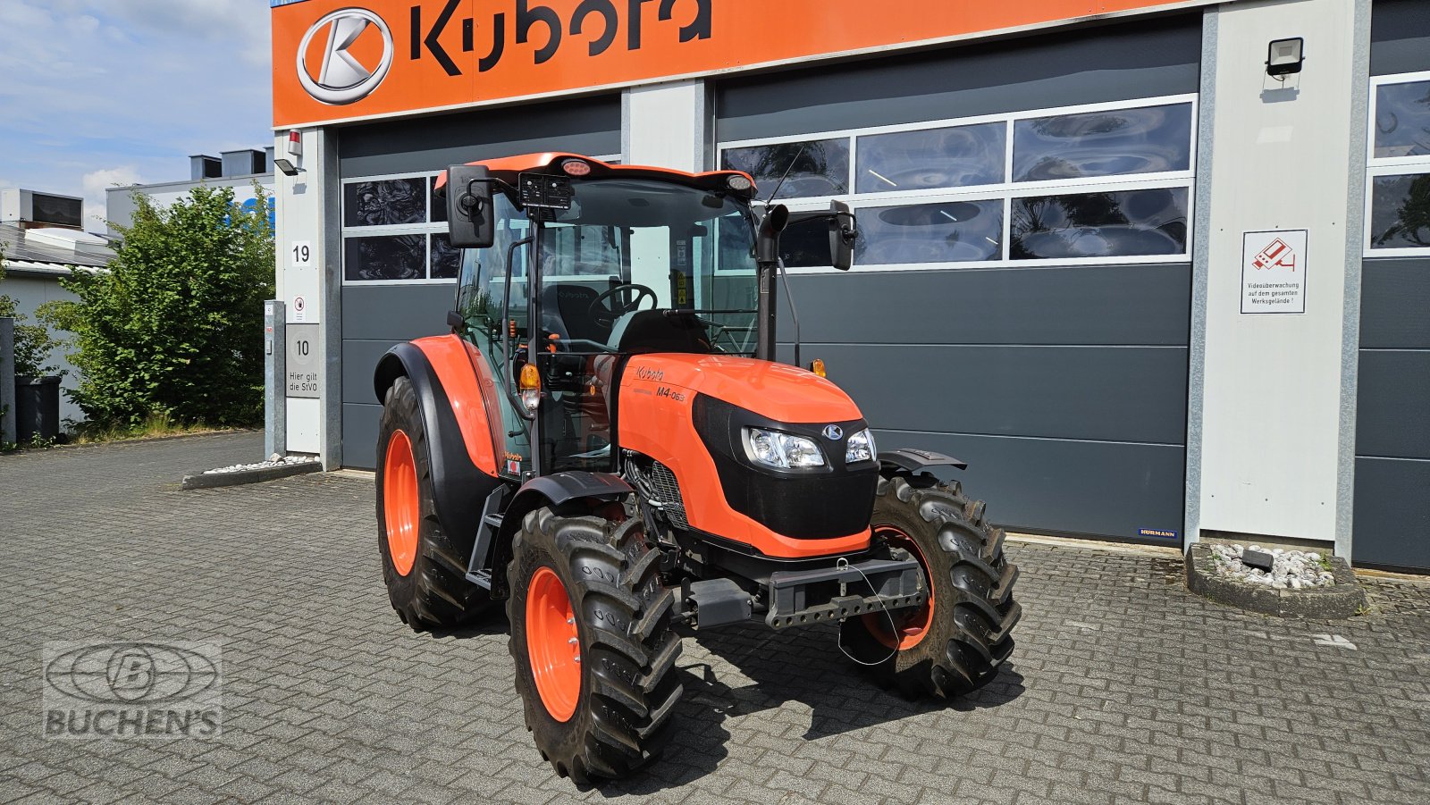 Traktor типа Kubota M4-063, Gebrauchtmaschine в Olpe (Фотография 3)