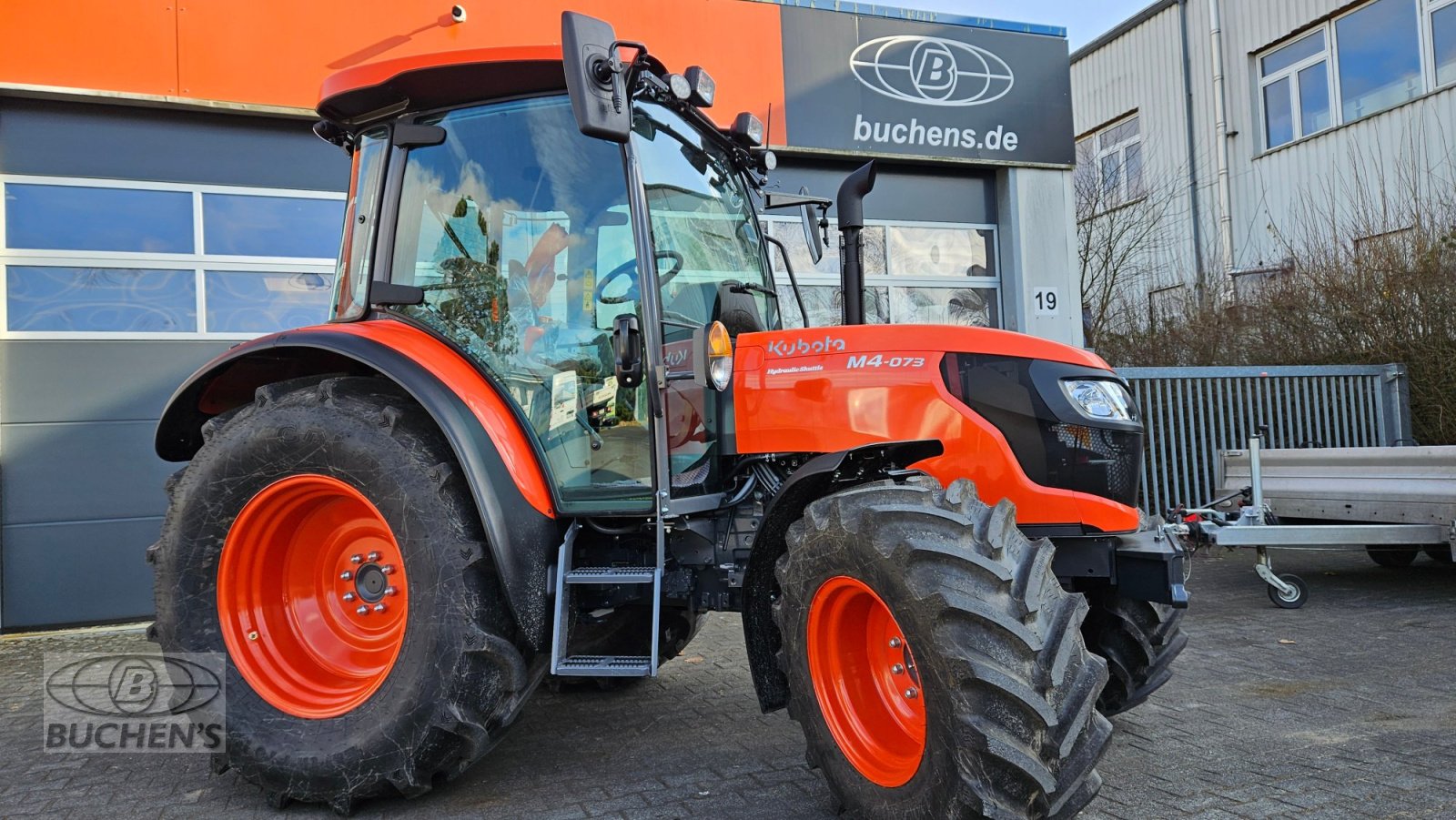 Traktor des Typs Kubota M4-073 ab 0,0%, Neumaschine in Olpe (Bild 1)