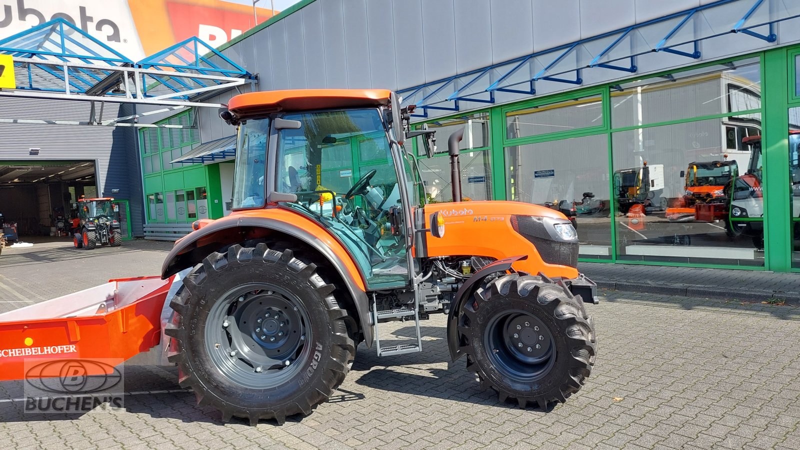 Traktor of the type Kubota M4-073 CAB, Neumaschine in Olpe (Picture 1)