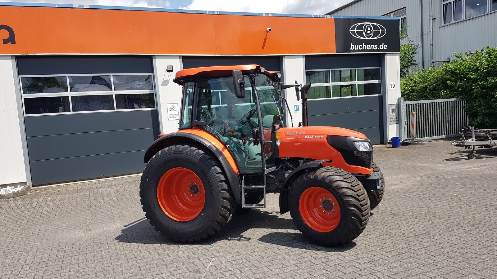 Traktor типа Kubota M4-073 CAB, Neumaschine в Olpe (Фотография 7)