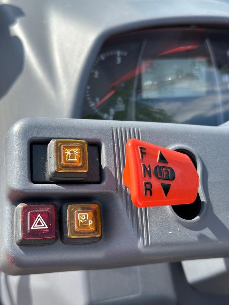 Traktor des Typs Kubota M4063 ROPS, Gebrauchtmaschine in Liebenwalde (Bild 11)