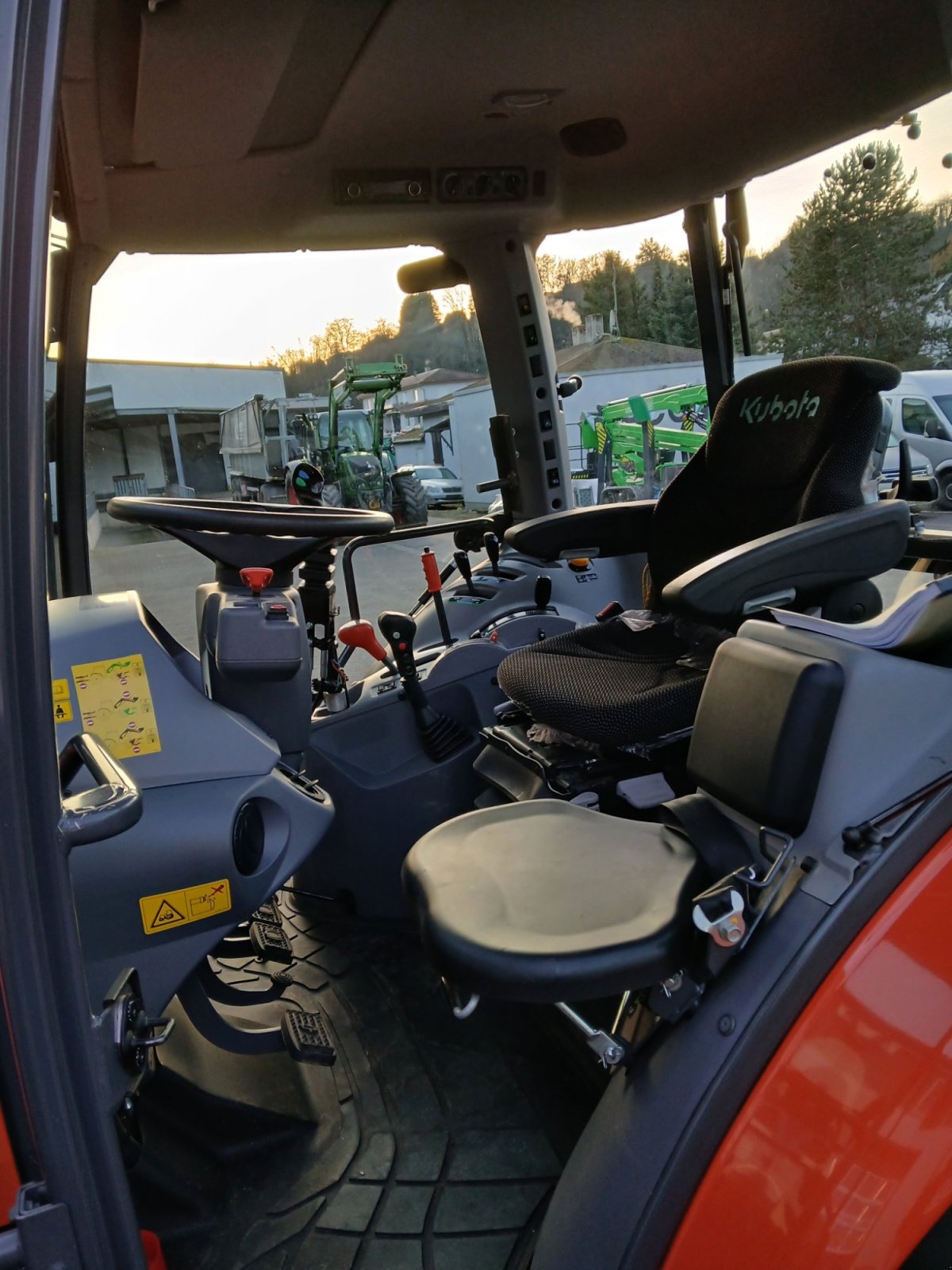 Traktor za tip Kubota M5-072, Gebrauchtmaschine u Saarland - Püttlingen (Slika 12)