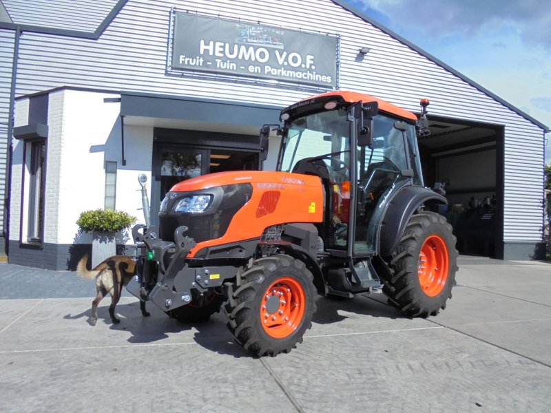 Traktor van het type Kubota M5072 narrow, Neumaschine in Hedel (Foto 1)