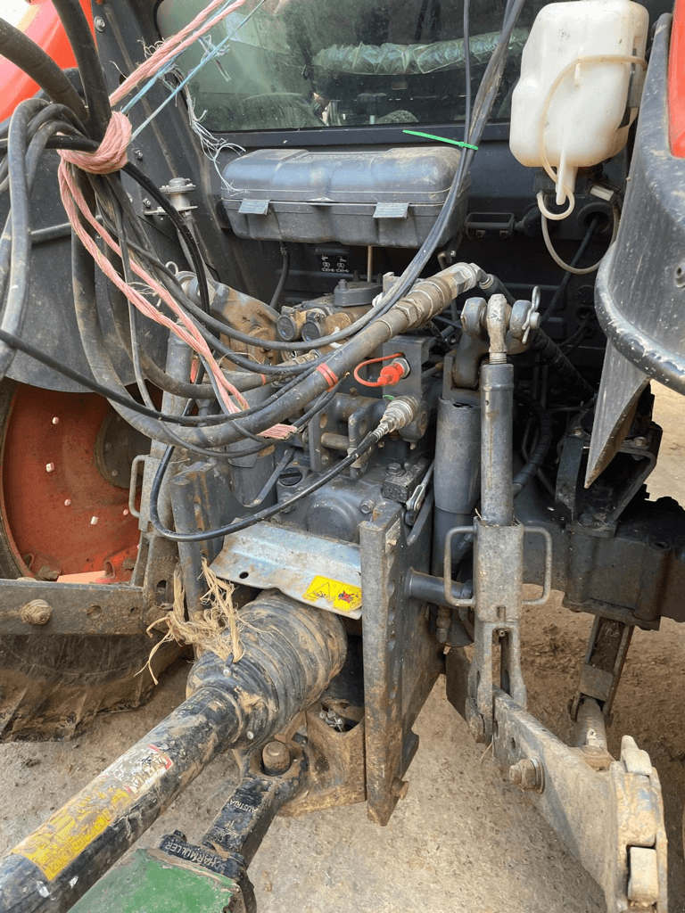 Traktor del tipo Kubota M5091, Gebrauchtmaschine en CINTHEAUX (Imagen 7)