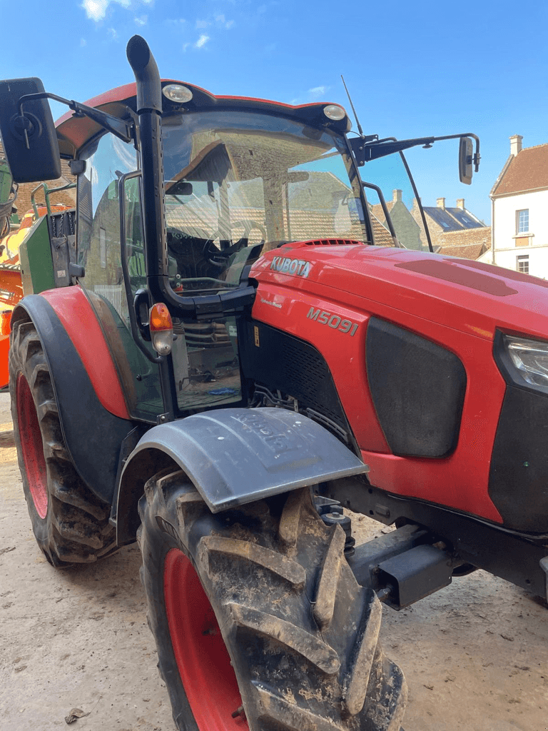 Traktor del tipo Kubota M5091, Gebrauchtmaschine en CINTHEAUX (Imagen 1)
