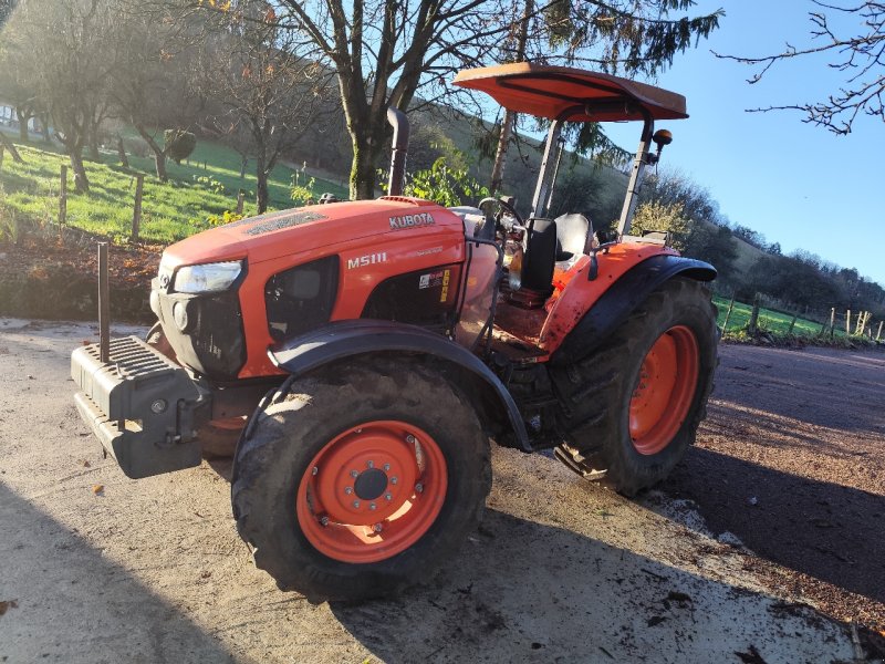 Traktor du type Kubota M5111 DTH, Gebrauchtmaschine en Roches-sur-Marne (Photo 1)