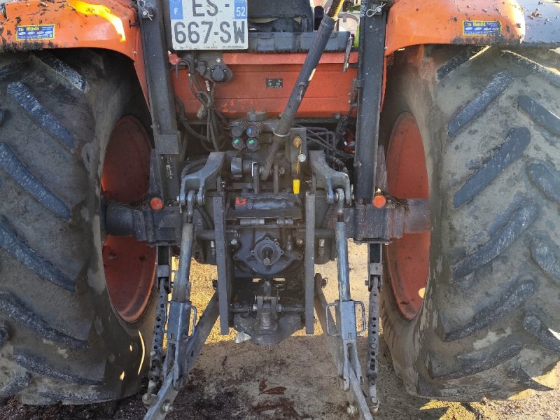 Traktor du type Kubota M5111 DTH, Gebrauchtmaschine en Roches-sur-Marne (Photo 1)