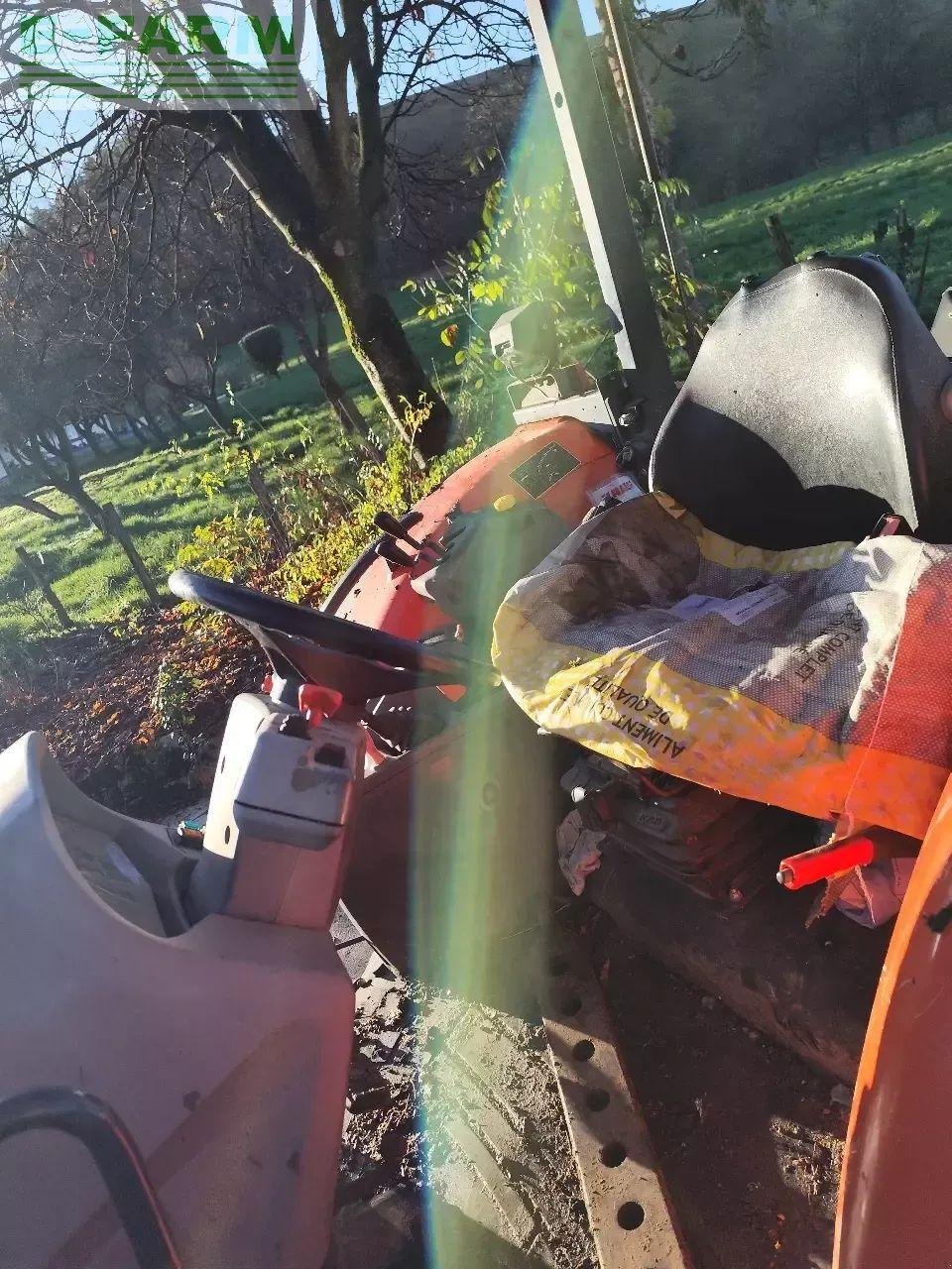 Traktor του τύπου Kubota m5111 dth, Gebrauchtmaschine σε CHAUVONCOURT (Φωτογραφία 5)