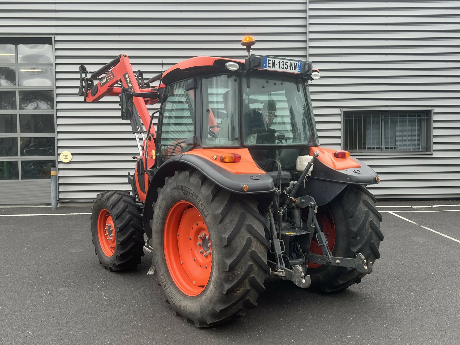 Traktor of the type Kubota M5111 DTH, Gebrauchtmaschine in Gannat (Picture 5)