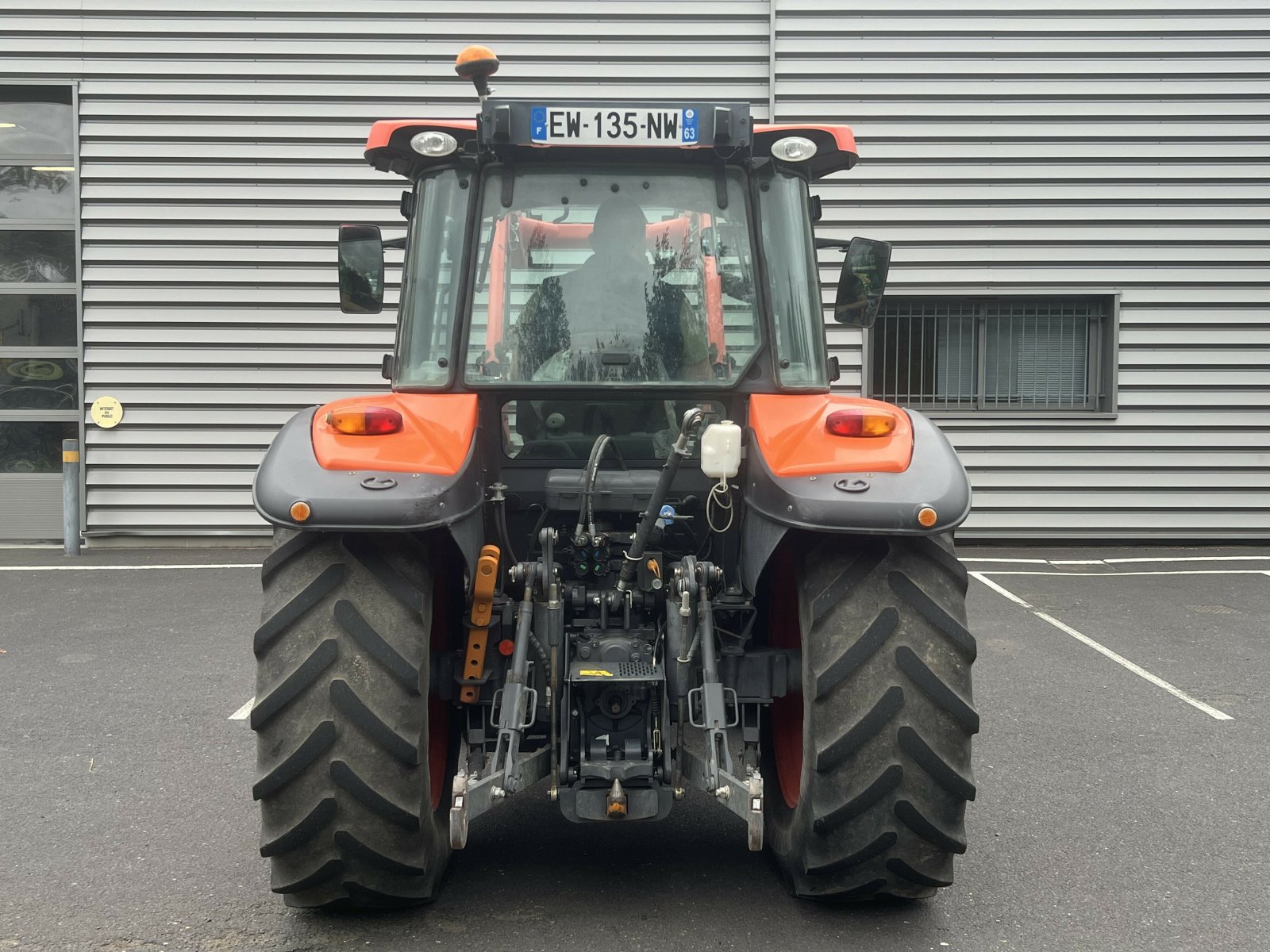 Traktor of the type Kubota M5111 DTH, Gebrauchtmaschine in Gannat (Picture 7)