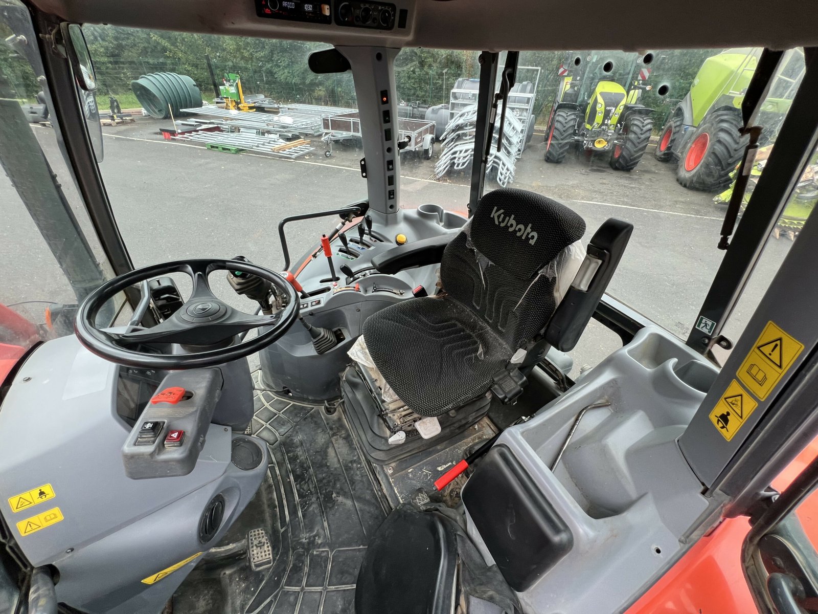 Traktor of the type Kubota M5111 DTH, Gebrauchtmaschine in Gannat (Picture 10)