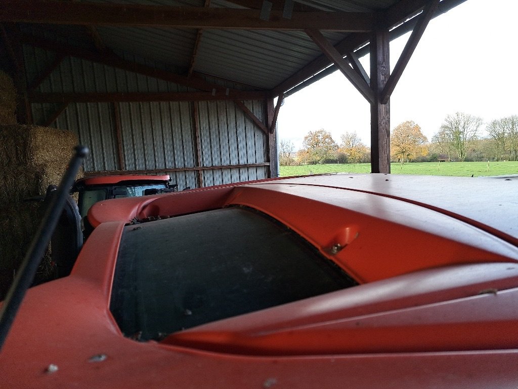 Traktor Türe ait Kubota M5111 DTHQ, Gebrauchtmaschine içinde COGNAC LA FORET (resim 5)