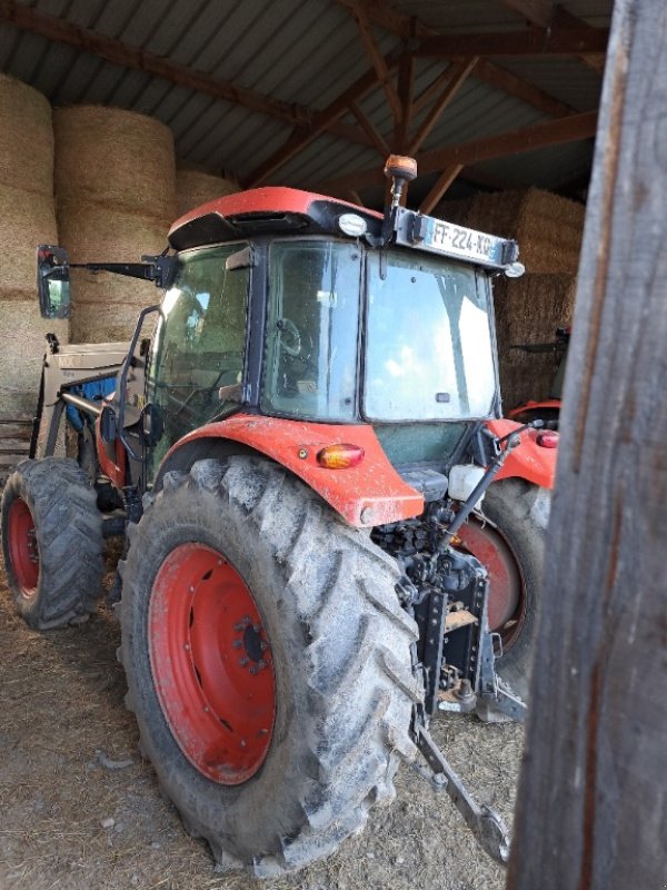 Traktor Türe ait Kubota M5111 DTHQ, Gebrauchtmaschine içinde COGNAC LA FORET (resim 3)