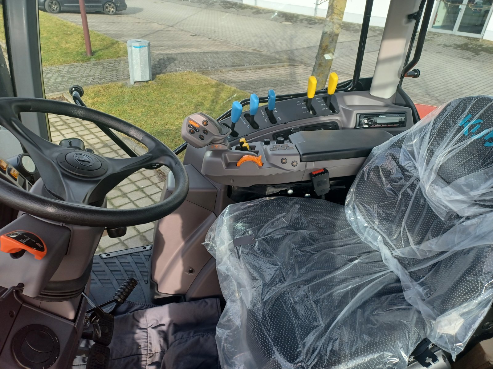 Traktor typu Kubota M6-122, Neumaschine w Brokdorf (Zdjęcie 6)