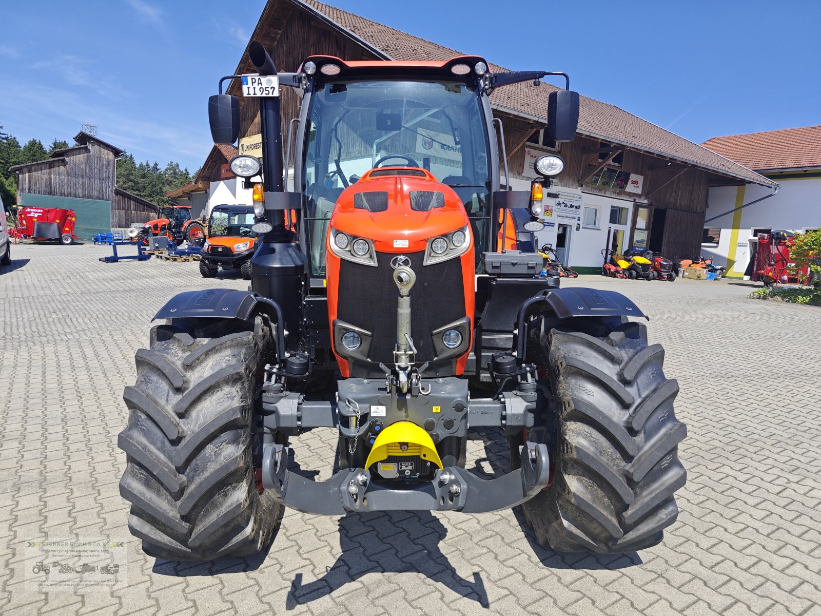Traktor типа Kubota M6-142, Gebrauchtmaschine в Eging am See (Фотография 8)