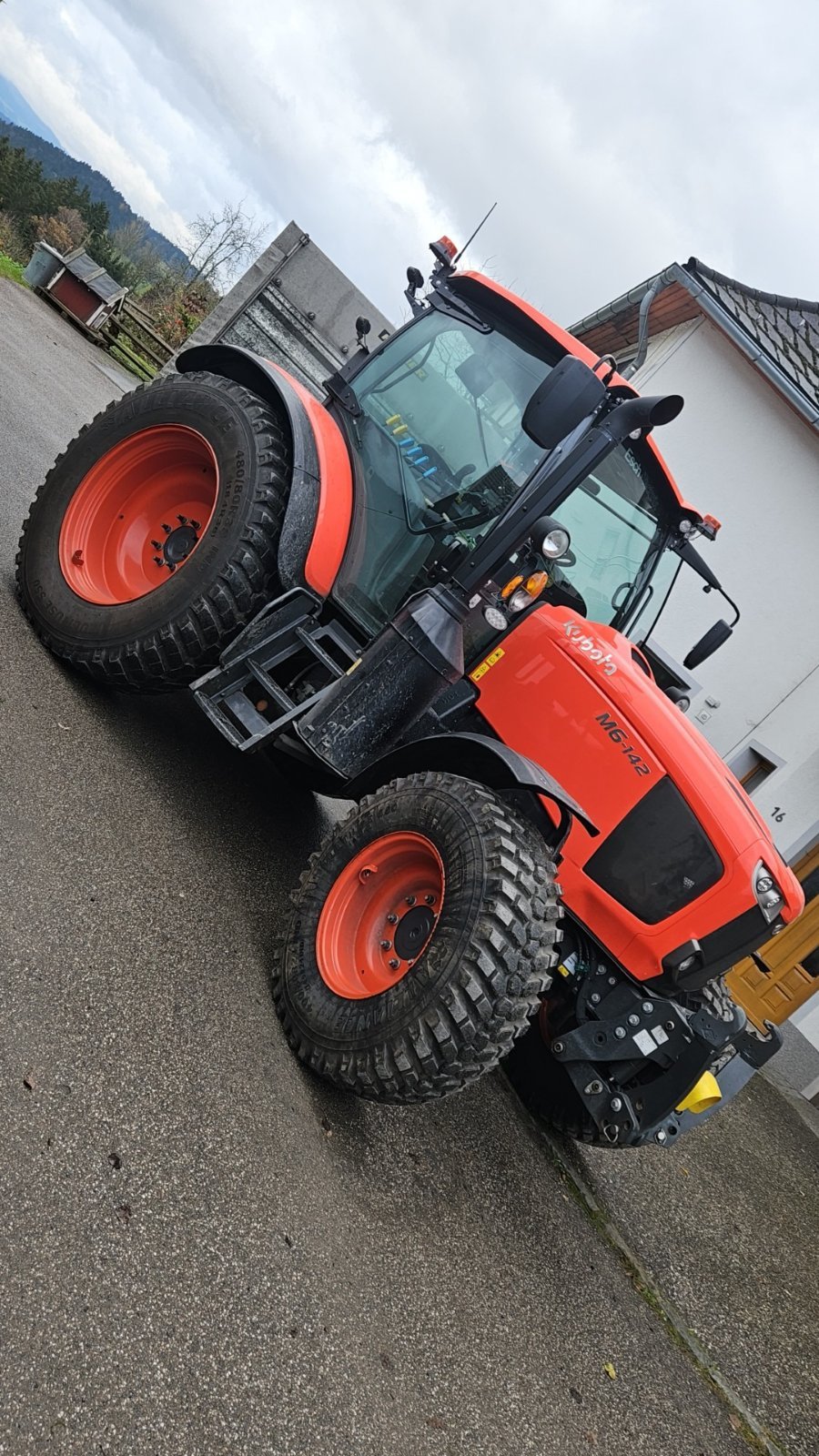 Traktor tip Kubota M6-142, Gebrauchtmaschine in KIRCHBERG OB DER DONAU (Poză 1)