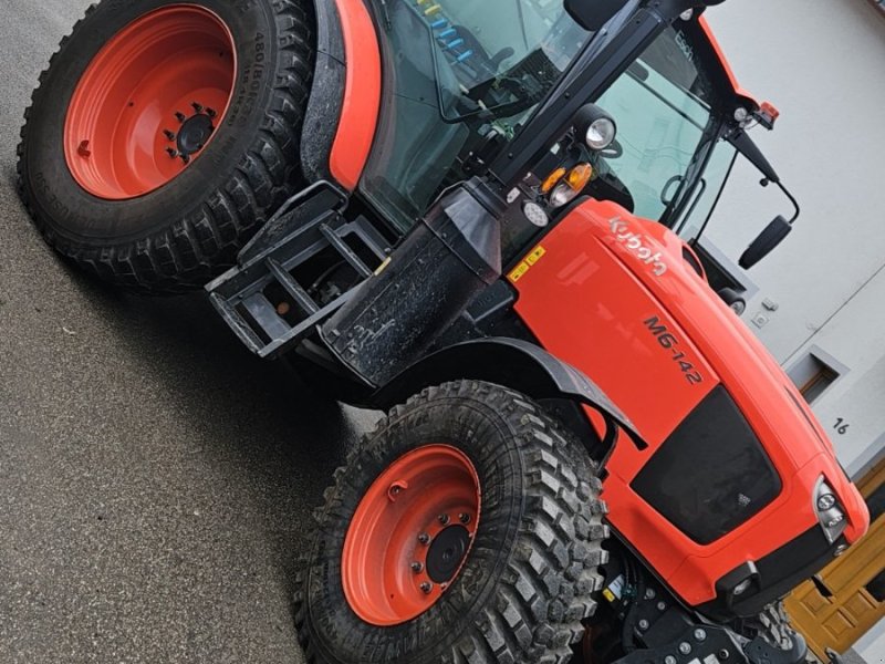Traktor des Typs Kubota M6-142, Gebrauchtmaschine in KIRCHBERG OB DER DONAU (Bild 1)