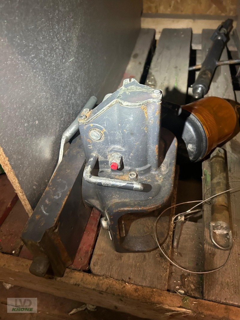 Traktor van het type Kubota M6060, Gebrauchtmaschine in Alt-Mölln (Foto 5)