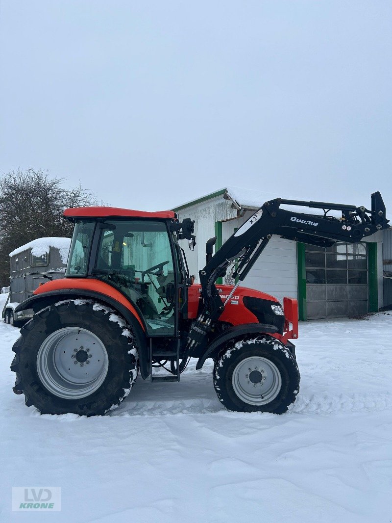 Traktor van het type Kubota M6060, Gebrauchtmaschine in Alt-Mölln (Foto 1)