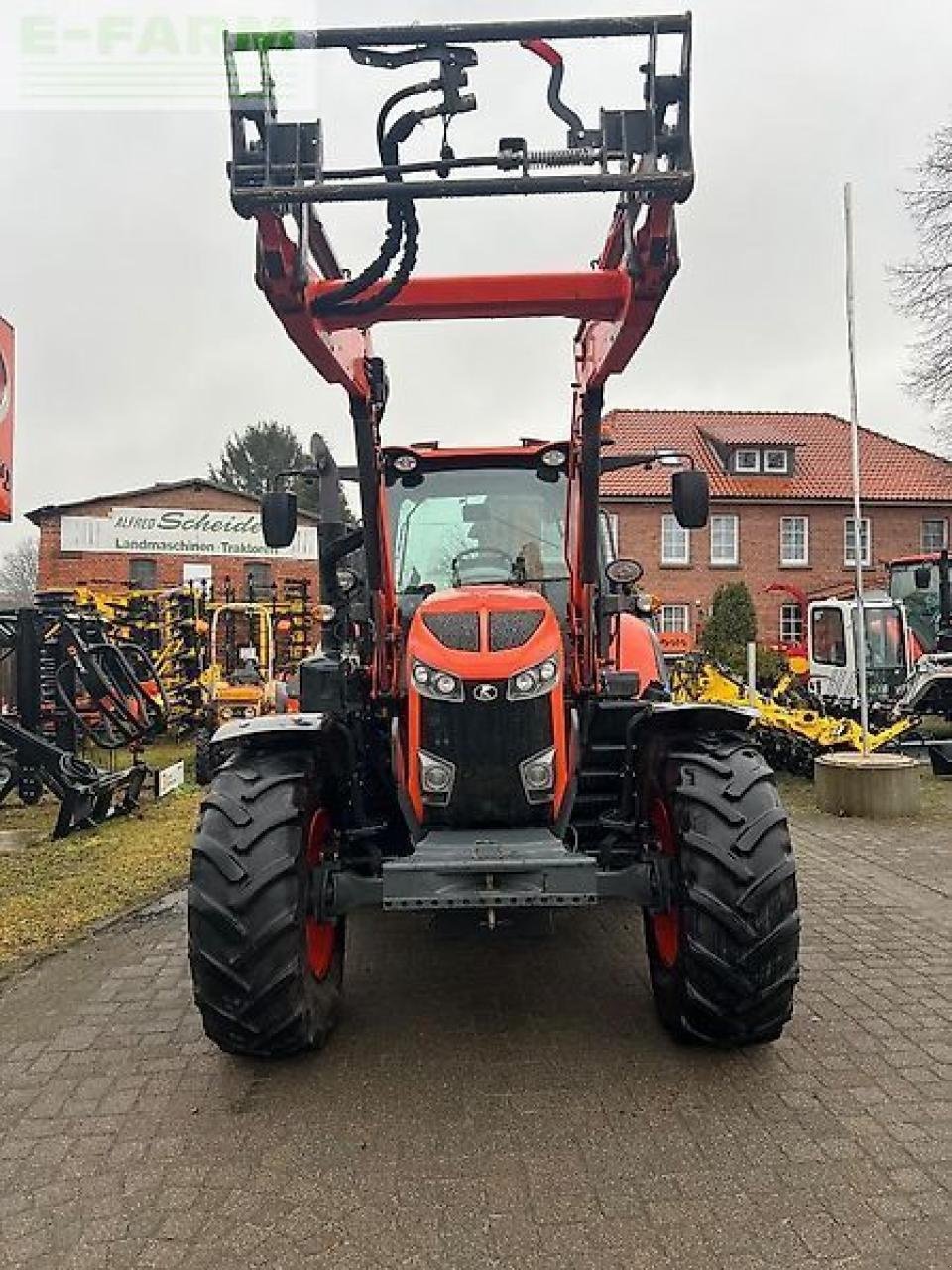 Traktor des Typs Kubota m6121, Gebrauchtmaschine in SUDERBURG/HOLXEN (Bild 7)