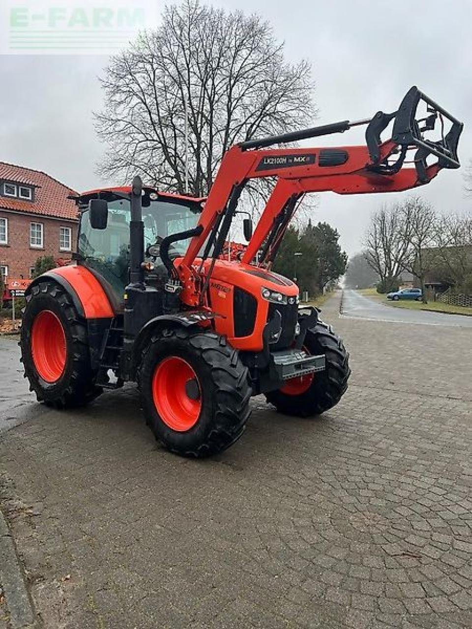 Traktor des Typs Kubota m6121, Gebrauchtmaschine in SUDERBURG/HOLXEN (Bild 5)