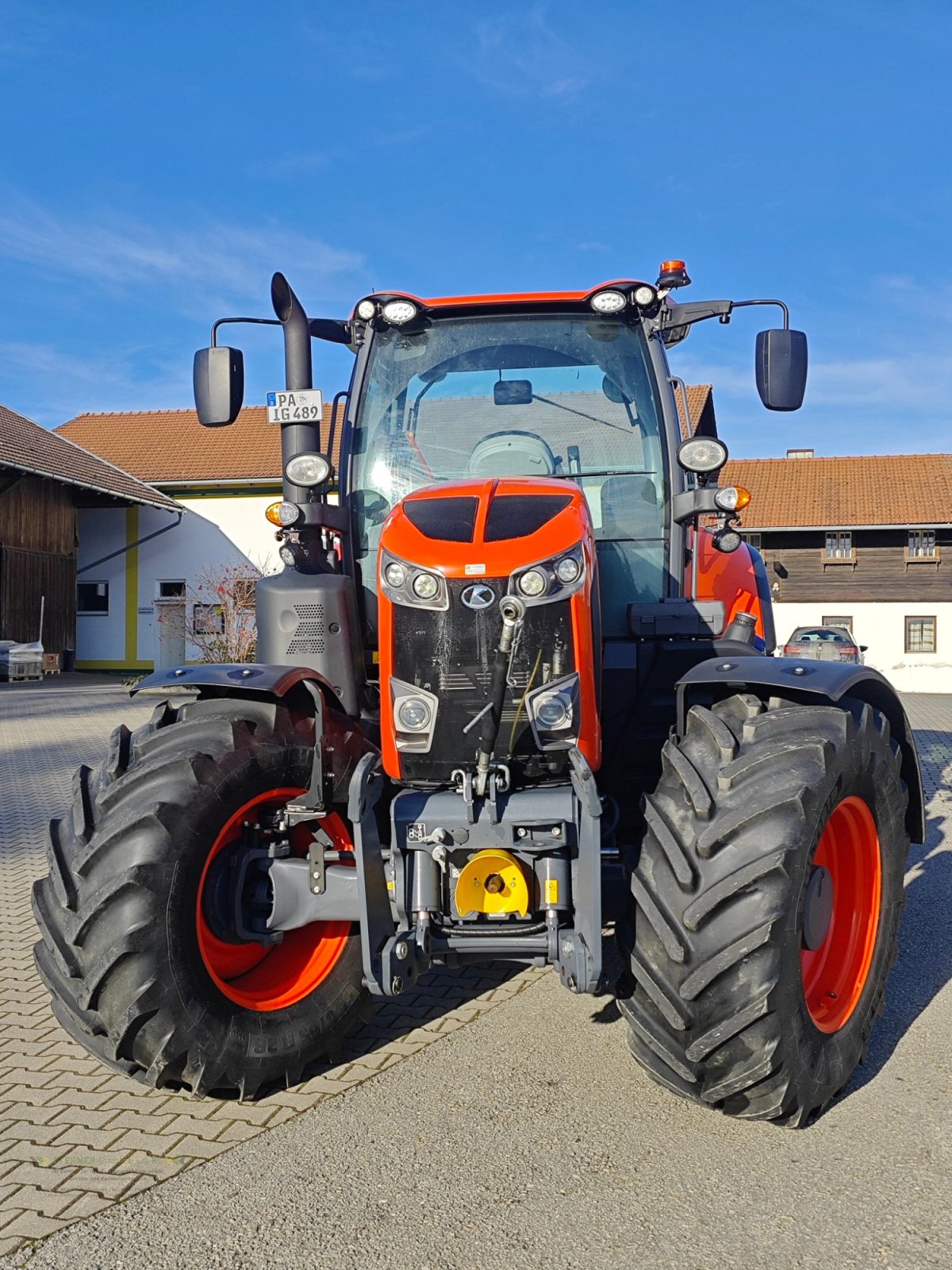 Traktor des Typs Kubota M7-153 Premium KVT ZF stufenlos Getriebe FH FZW, Gebrauchtmaschine in Eging am See (Bild 2)