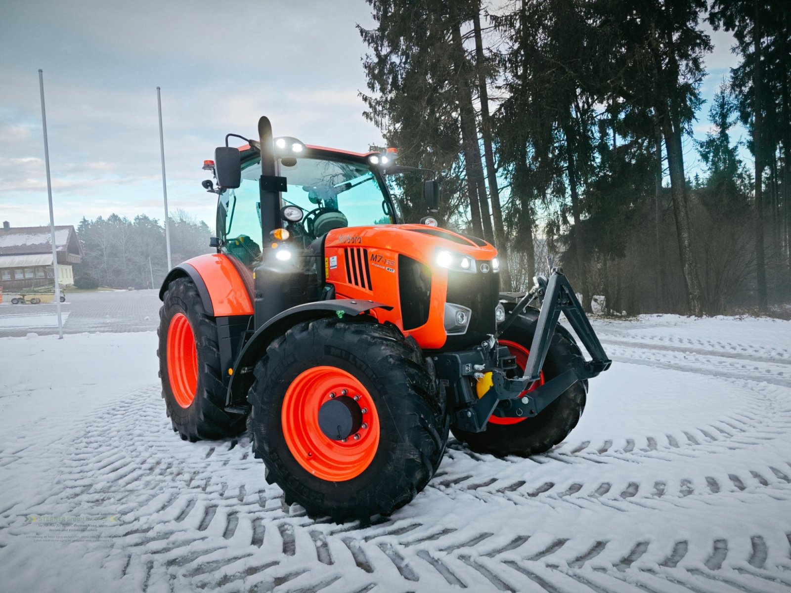 Traktor des Typs Kubota M7-153 Premium KVT ZF stufenlos Getriebe FH FZW, Gebrauchtmaschine in Eging am See (Bild 9)