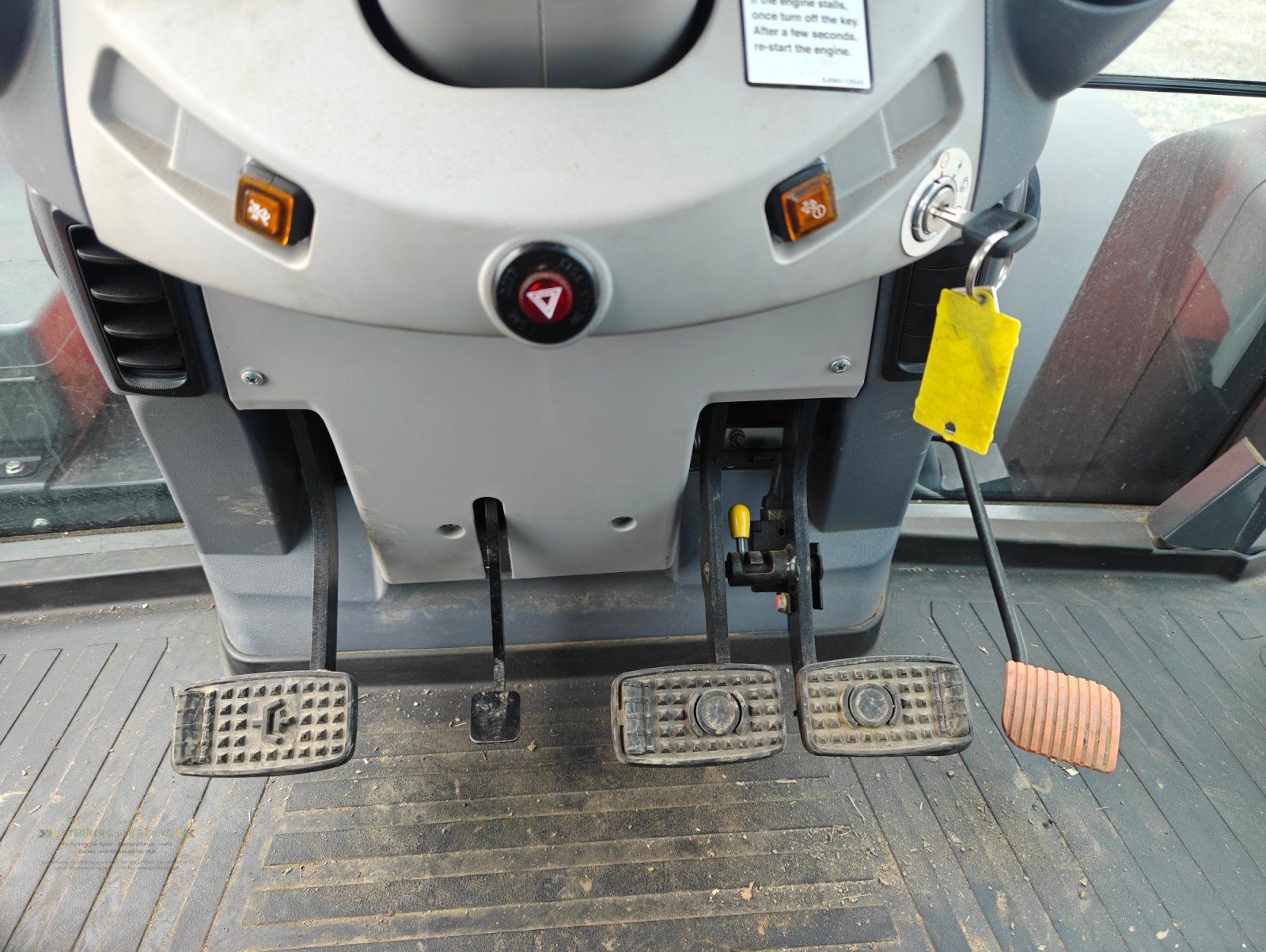 Traktor des Typs Kubota M7-153 Premium KVT ZF stufenlos Getriebe FH FZW, Gebrauchtmaschine in Eging am See (Bild 15)